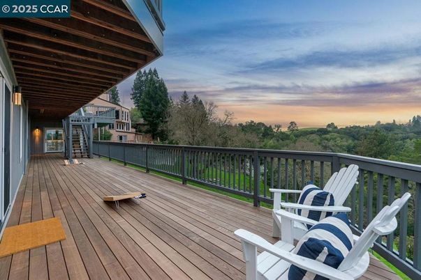 Exterior, Wood Texture Flooring