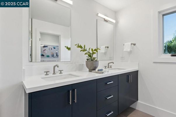 Bathroom, Dual Sink Vanities, Interior