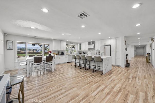 Dining room, Interior, Kitchen, Recessed Lighting, Wood Texture Flooring