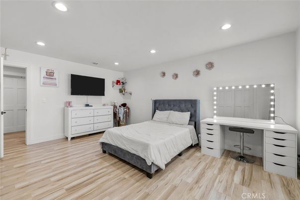 Bedroom, Home Office, Interior, Recessed Lighting, Wood Texture Flooring