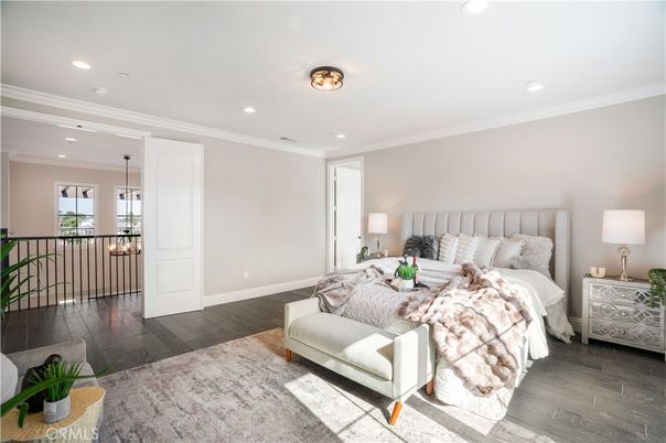 Bedroom, Interior, Recessed Lighting, Wood Texture Flooring
