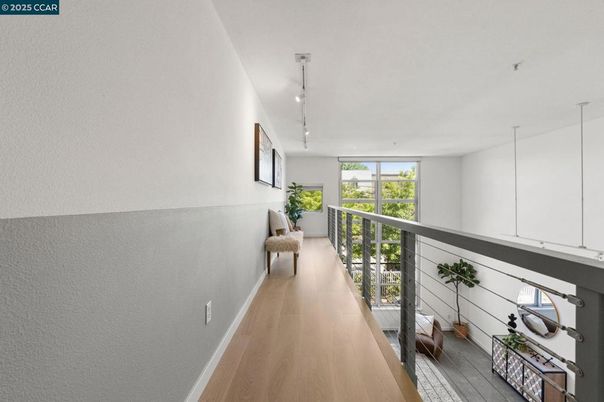Interior, Pendant Lights, Wood Texture Flooring