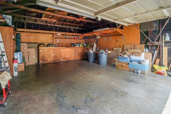 Garage, Interior, Wooden Walls