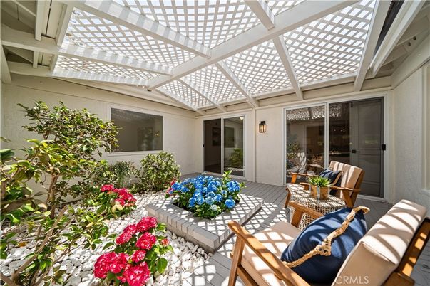 Exterior, Glass Ceilings, Sun Room