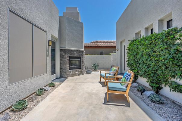 Exterior, Fireplace