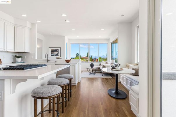 Interior, Kitchen, Living room, Recessed Lighting, Wood Texture Flooring