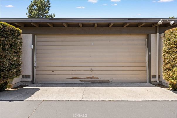 Detached Garage, Exterior