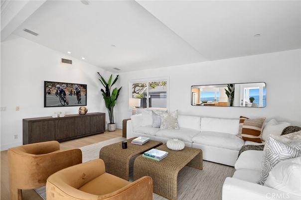 Interior, Living room, Recessed Lighting, Water, Wood Texture Flooring