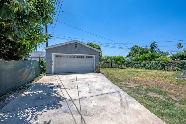 Backyard, Detached Garage, Exterior