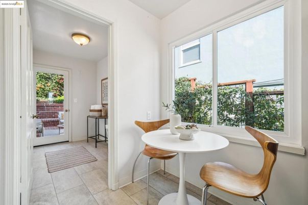 Dining room, Interior
