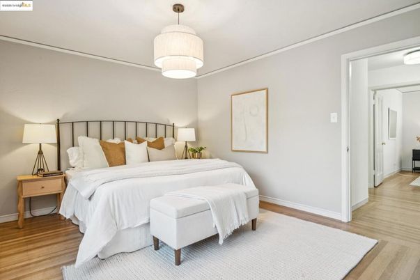 Bedroom, Interior, Pendant Lights, Wood Texture Flooring