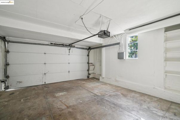 Garage, Interior