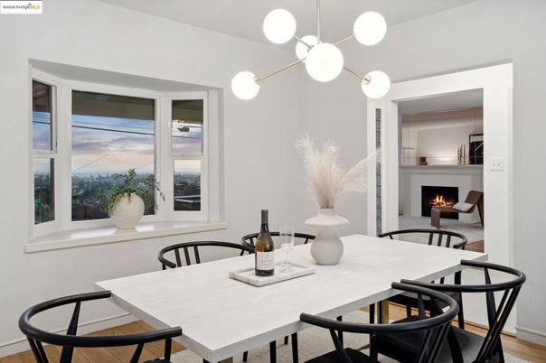 Dining room, Fireplace, Interior, Pendant Lights, Wood Texture Flooring