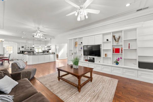 Interior, Kitchen, Living room, Pendant Lights, Recessed Lighting, Wood Texture Flooring