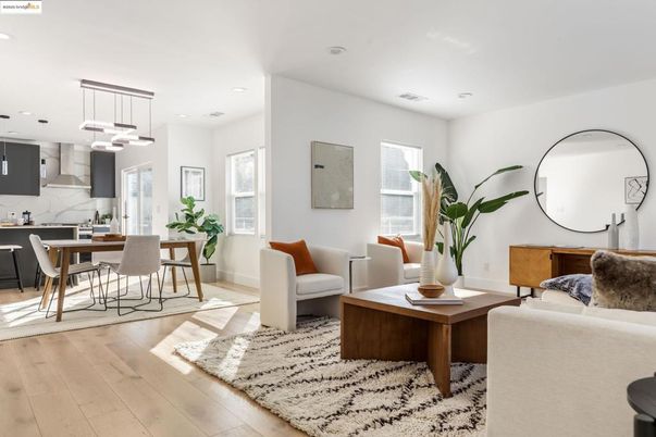 Dining room, Interior, Kitchen, Living room, Pendant Lights, Recessed Lighting, Wood Texture Flooring