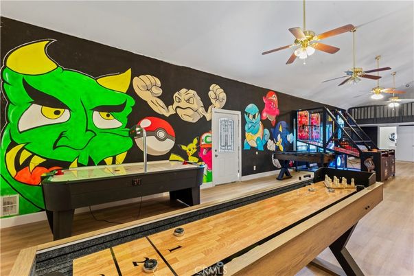 Game Room, Interior, Wood Texture Flooring