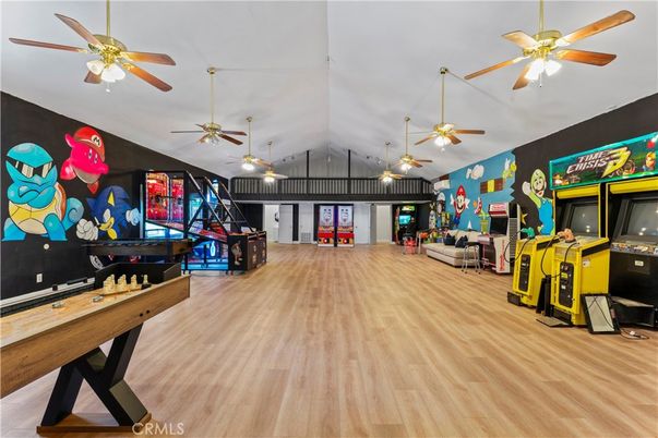Game Room, Interior, Wood Texture Flooring