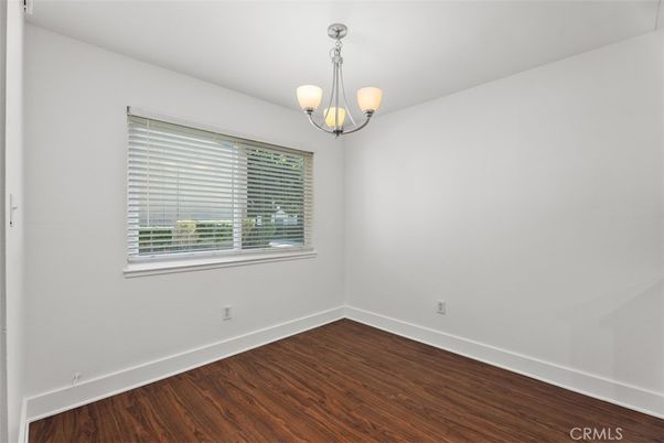 Empty room, Interior, Pendant Lights, Wood Texture Flooring