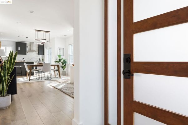 Dining room, Interior, Kitchen, Pendant Lights, Recessed Lighting, Wood Texture Flooring