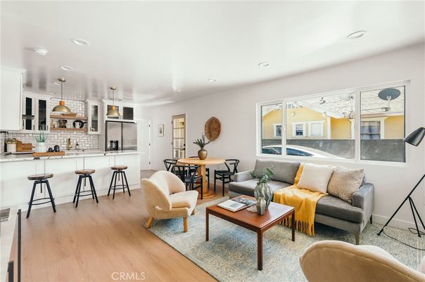Dining room, Interior, Kitchen, Living room, Pendant Lights, Recessed Lighting, Wood Texture Flooring