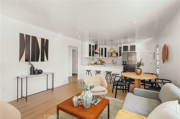 Dining room, Interior, Kitchen, Living room, Pendant Lights, Recessed Lighting, Stainless Steel Appliances, Wood Texture Flooring