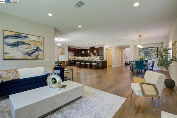 Dining room, Interior, Kitchen, Pendant Lights, Recessed Lighting, Wood Texture Flooring