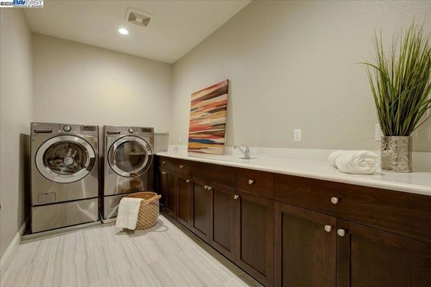 Interior, Recessed Lighting, Washer