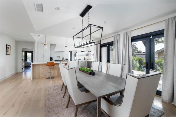 Dining room, Interior, Kitchen, Pendant Lights, Recessed Lighting, Wood Texture Flooring