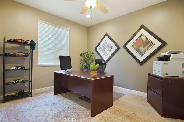 Home Office, Interior