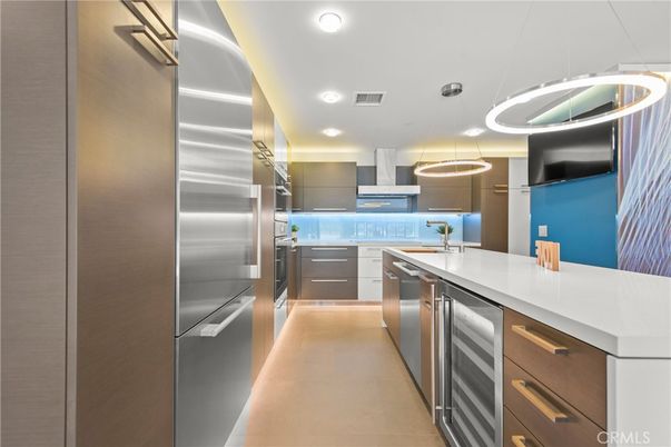 Interior, Kitchen, Pendant Lights, Recessed Lighting, Stainless Steel Appliances
