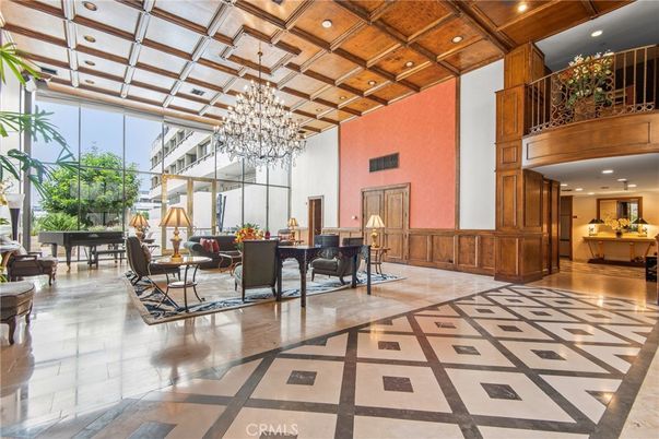 Chandelier, Dining room, Interior, Living room, Recessed Lighting