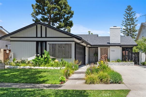 Attached, Exterior, Facade, Ranch