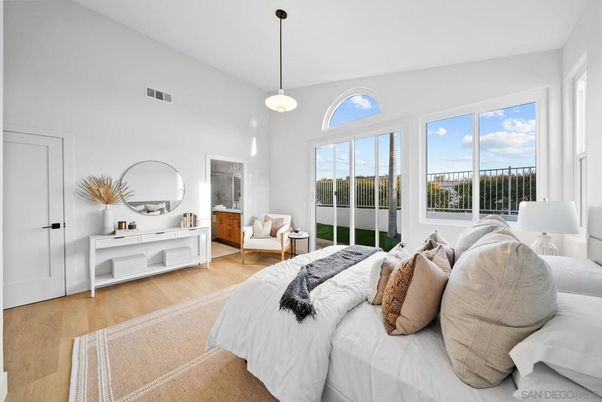 Bedroom, Interior, Pendant Lights, Wood Texture Flooring
