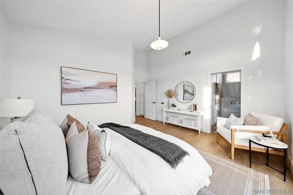Bedroom, Interior, Pendant Lights, Wood Texture Flooring