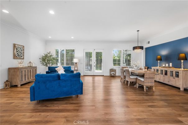 Dining room, Interior, Living room, Pendant Lights, Recessed Lighting, Wood Texture Flooring