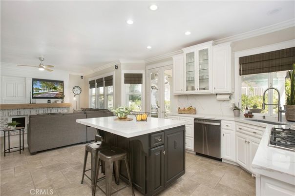 Interior, Kitchen, Living room, Recessed Lighting, Stainless Steel Appliances