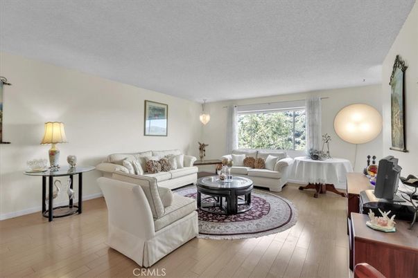 Interior, Living room, Pendant Lights, Wood Texture Flooring