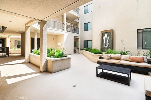 Exterior, Recessed Lighting
