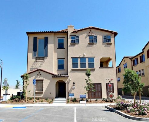 Exterior, Facade, Spanish Mediterranean