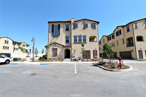 Exterior, Facade, Mediterranean