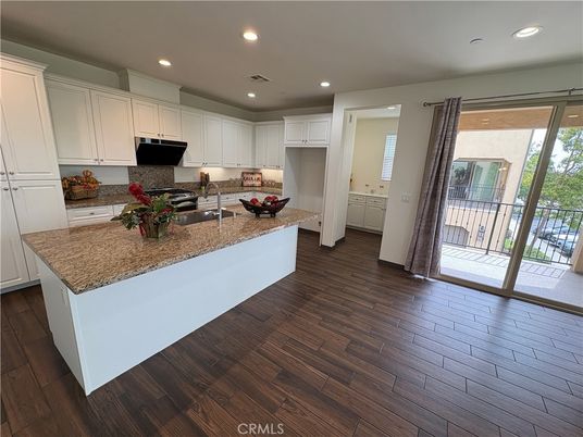 Interior, Kitchen, Living room, Recessed Lighting, Wood Texture Flooring