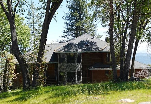 Backyard, Exterior, Hot Tub
