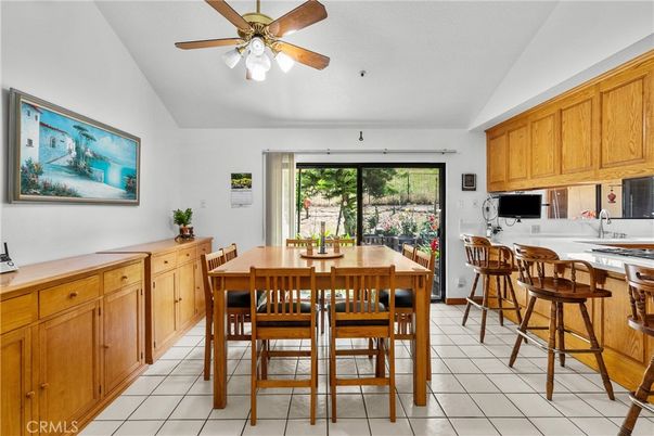 Dining room, Interior