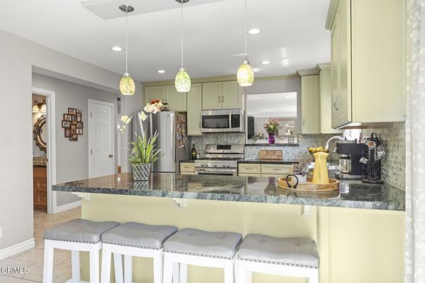 Interior, Kitchen, Pendant Lights, Recessed Lighting, Stainless Steel Appliances