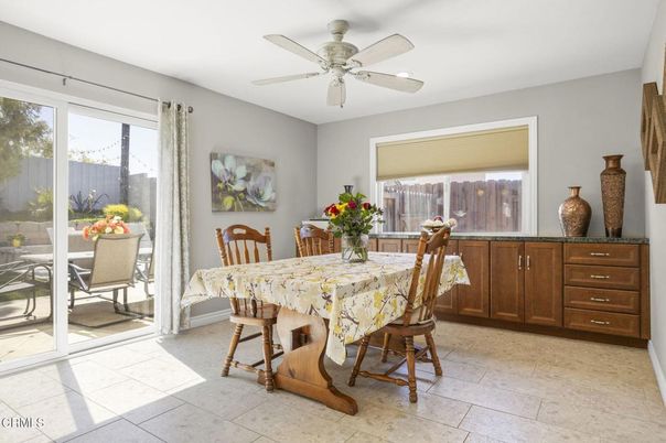 Dining room, Interior