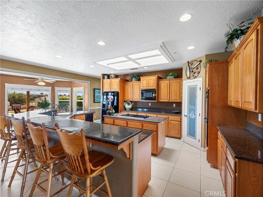 Dining room, Interior, Kitchen, Recessed Lighting