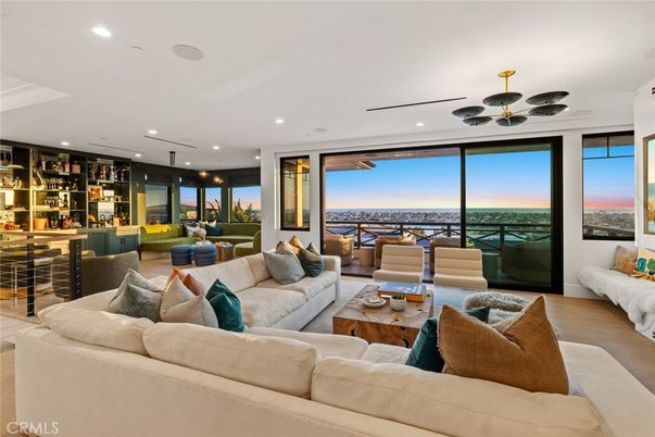 Interior, Living room, Pendant Lights, Recessed Lighting, Wood Texture Flooring