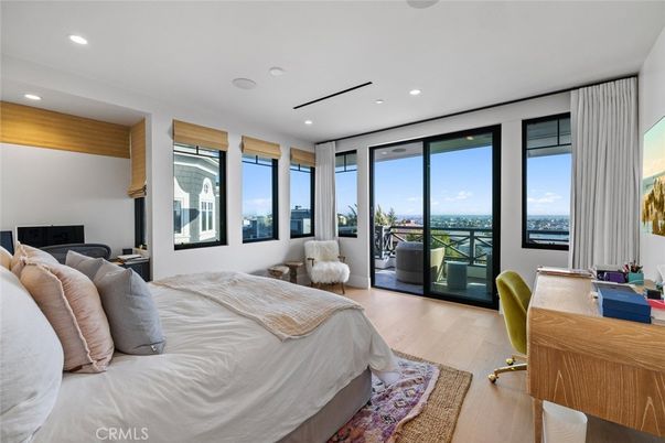 Bedroom, Interior, Recessed Lighting, Water, Wood Texture Flooring