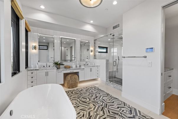 Bathroom, Dual Sink Vanities, Free Standing Baths, Glass Shower, Interior, Recessed Lighting