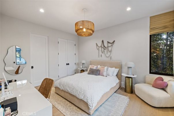 Bedroom, Chandelier, Interior, Pendant Lights, Recessed Lighting, Wood Texture Flooring